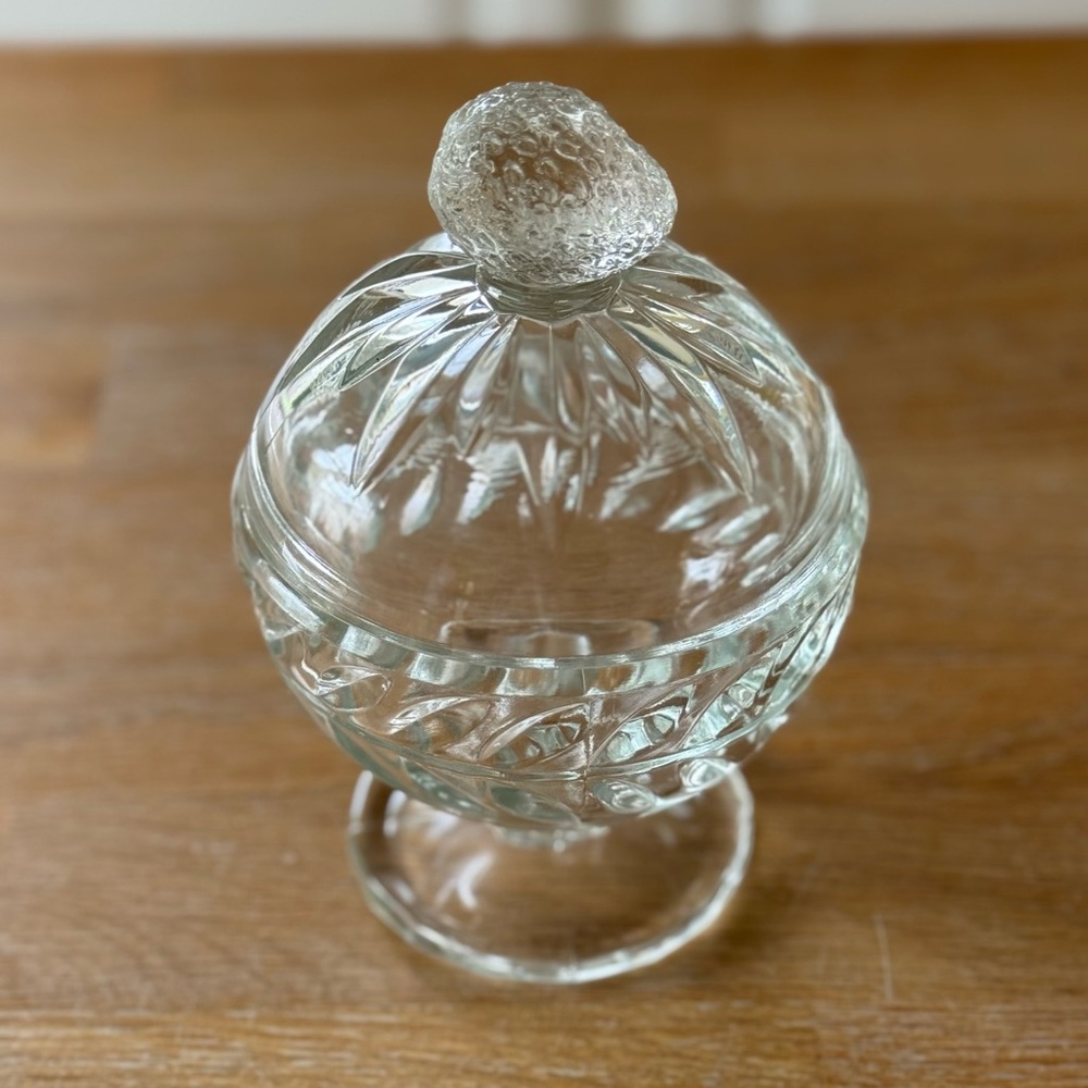 🍓 Vintage Clear Glass Strawberry Finial Lidded Pedestal Candy Dish | HTF